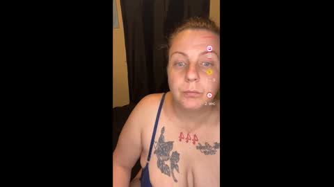 Snapshot of sammyraxx chatting on 02-28-25, 12:10 Sammy Raxx online show from 02-28-25, 12:10