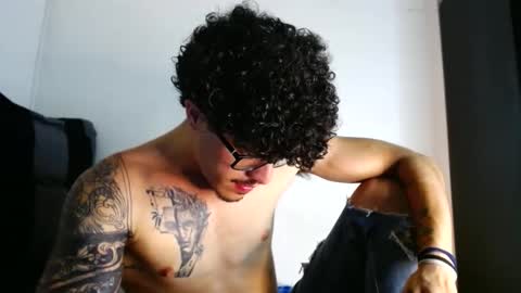 Snapshot of sammytop22 chatting on 05-27-26, 01:35 sammy model independiente online show from 05-27-26, 01:35