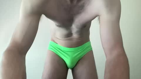 Snapshot of samt2527 chatting on 12-15-24, 12:40 SamT online show from 12-15-24, 12:40