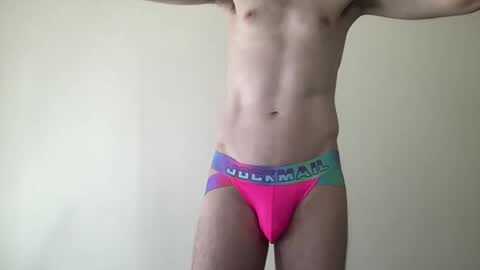 Snapshot of samt2527 chatting on 12-31-24, 06:27 SamT online show from 12-31-24, 06:27