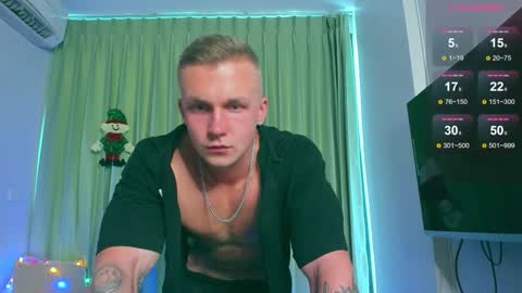 Snapshot of samuel_andrew chatting on 12-19-24, 05:29 Samuel online show from 12-19-24, 05:29