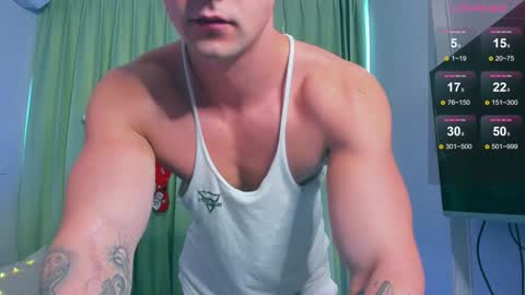 Snapshot of samuel_andrew chatting on 12-31-24, 01:47 Samuel online show from 12-31-24, 01:47