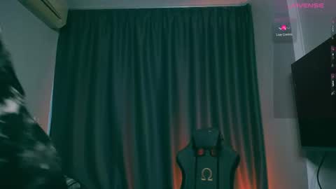 Snapshot of samuel_andrew chatting on 03-02-25, 11:29 Samuel online show from 03-02-25, 11:29