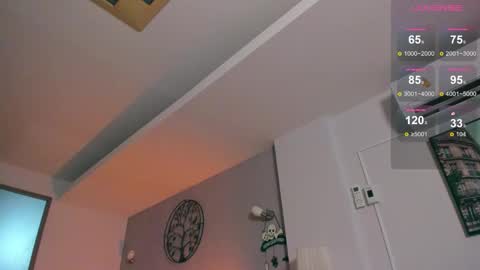 Snapshot of samuel_andrew chatting on 11-23-25, 02:33 Samuel online show from 11-23-25, 02:33