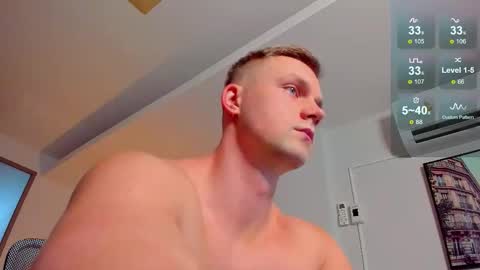 Snapshot of samuel_andrew chatting on 11-29-25, 02:14 Samuel online show from 11-29-25, 02:14