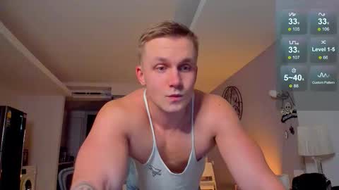 Snapshot of samuel_andrew chatting on 12-03-25, 03:03 Samuel online show from 12-03-25, 03:03