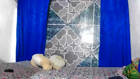 Samuel Sincee online show from 11-26-25, 05:41