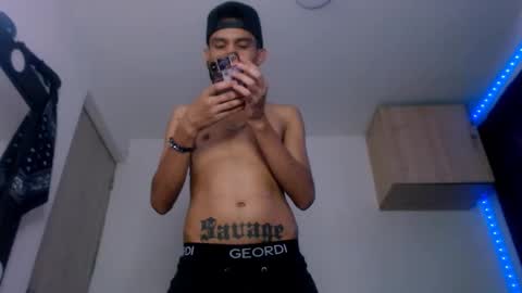   online show from 03-03-25, 06:22