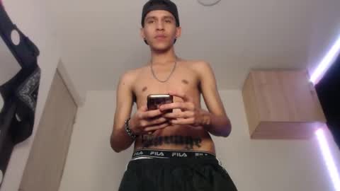   online show from 03-11-25, 04:32