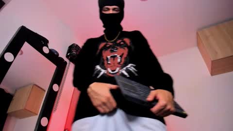   online show from 09-12-25, 09:42