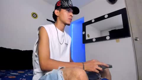   online show from 03-22-26, 04:38