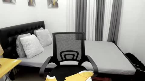 Sam online show from 10-06-25, 09:56