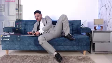 Snapshot of samuelcoopper chatting on 10-13-25, 02:50 Samuel Coopper online show from 10-13-25, 02:50