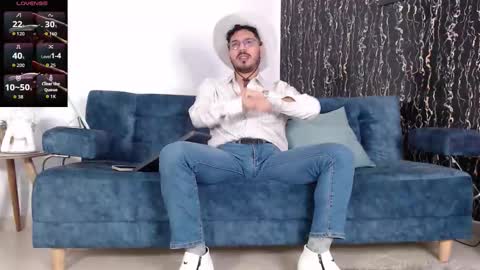 Snapshot of samuelcoopper chatting on 11-22-25, 02:16 Samuel Coopper online show from 11-22-25, 02:16