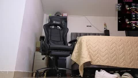 Snapshot of samuelcoopper chatting on 04-01-26, 08:50 Samuel Coopper online show from 04-01-26, 08:50