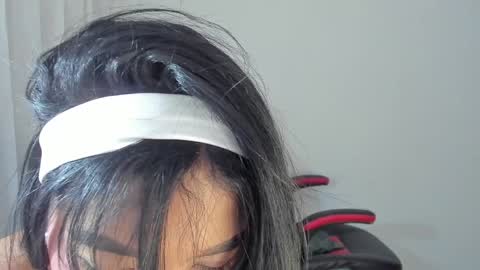 Hello I am absent due to a family calamity I will return soon-hola estoy ausente por un problema familiar volvere pronto. online show from 01-10-25, 12:17