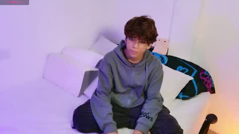 Sammy online show from 07-26-26, 03:36