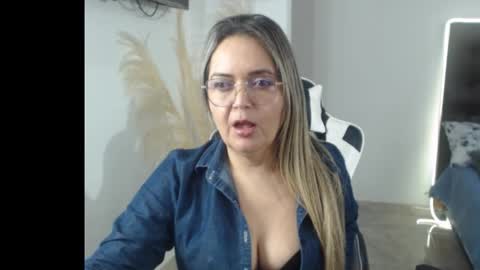 samy_vsn online show from 10-17-25, 06:54