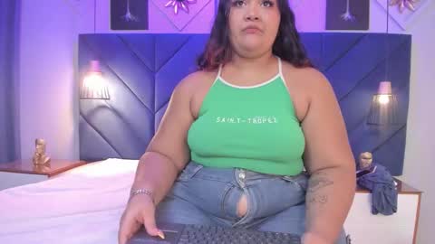 Snapshot of samyriverss chatting on 10-16-25, 11:22 Samy online show from 10-16-25, 11:22