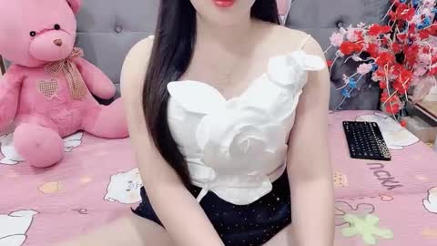 sanami_sian_ online show from 11-04-25, 03:16