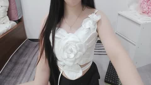 sanami_sian_ online show from 07-28-26, 01:32
