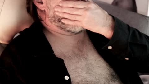 Snapshot of sanders_white chatting on 12-31-24, 04:06 Sanders online show from 12-31-24, 04:06