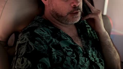 Snapshot of sanders_white chatting on 01-17-25, 01:04 Sanders online show from 01-17-25, 01:04