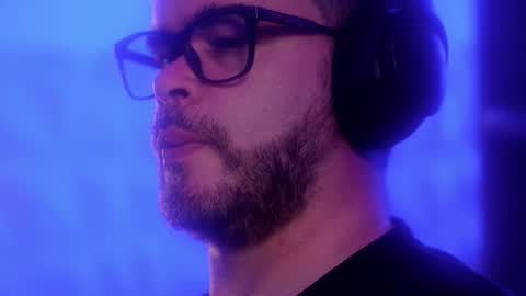 Snapshot of sanders_white chatting on 12-18-25, 04:51 Sanders online show from 12-18-25, 04:51