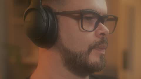 Snapshot of sanders_white chatting on 03-21-26, 03:00 Sanders online show from 03-21-26, 03:00