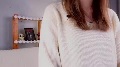 Snapshot of sandili chatting on 11-03-25, 12:35 Isabel but you can call me Bella online show from 11-03-25, 12:35