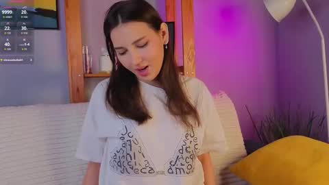 Snapshot of sandili chatting on 12-17-25, 01:22 Isabel but you can call me Bella online show from 12-17-25, 01:22