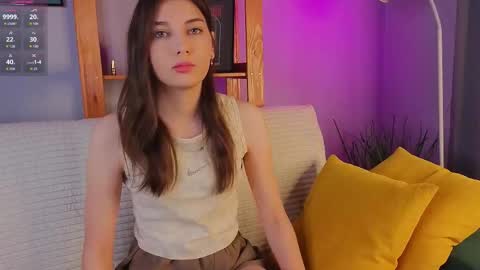 Snapshot of sandili chatting on 12-18-25, 01:44 Isabel but you can call me Bella online show from 12-18-25, 01:44