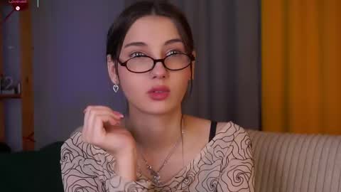 Snapshot of sandili chatting on 03-12-26, 01:01 Isabel but you can call me Bella online show from 03-12-26, 01:01