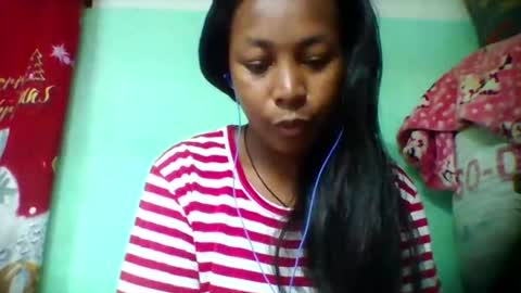 Snapshot of sandra1253099 chatting on 09-19-25, 06:26 sandra1253099 online show from 09-19-25, 06:26