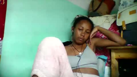 Snapshot of sandra1253099 chatting on 10-02-25, 06:59 sandra1253099 online show from 10-02-25, 06:59