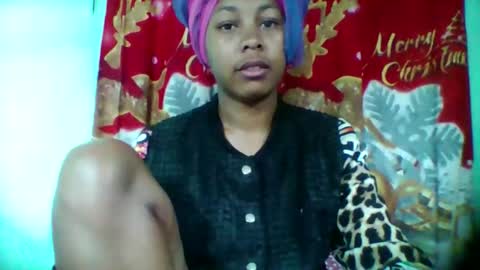 Snapshot of sandra1253099 chatting on 10-04-25, 08:01 sandra1253099 online show from 10-04-25, 08:01