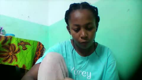 sandra1253099 online show from 11-11-25, 06:19