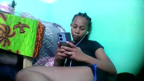 sandra1253099 online show from 11-22-25, 06:40