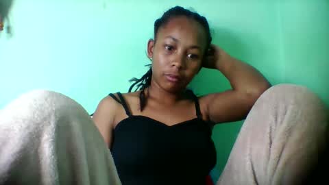 sandra1253099 online show from 02-11-26, 05:34