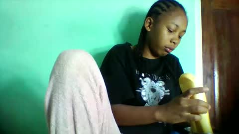 sandra1253099 online show from 04-27-26, 06:00