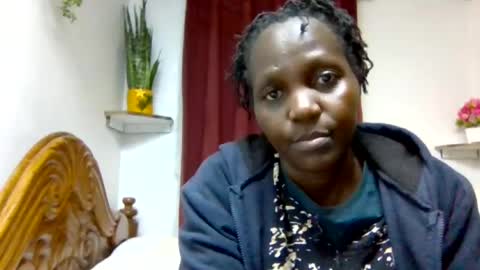 sandra online show from 06-22-26, 08:17