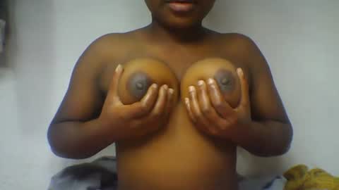 Snapshot of sandraalyd chatting on 07-18-26, 03:44 sandraalyd online show from 07-18-26, 03:44