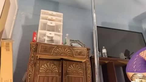 Sandra online show from 09-17-25, 07:54