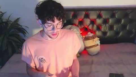 sandro_vitali online show from 10-19-25, 05:08