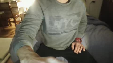 Snapshot of sandrofitness chatting on 12-18-25, 10:49 sandro online show from 12-18-25, 10:49