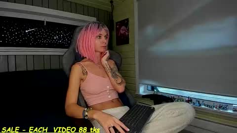 Sandy and Chris online show from 10-14-25, 11:22