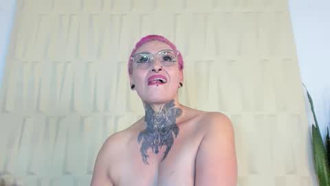 Sandy Rose online show from 10-15-25, 04:01