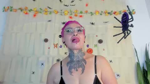 Sandy Rose online show from 10-17-25, 05:10
