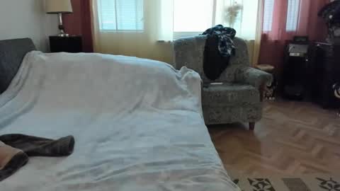 Snapshot of sandysun_shine chatting on 12-13-24, 10:51 Sandy online show from 12-13-24, 10:51