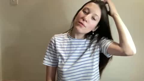 Snapshot of sandysun_shine chatting on 11-22-25, 04:28 Sandy online show from 11-22-25, 04:28